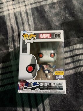 Funko Pop! Marvel Spider-Man Bug-Eyes Armor - White, Red & Blue